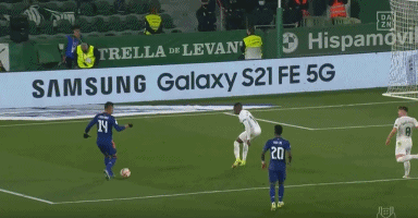 残阵广东队三军用命，双外援合砍65分，胡明轩状态回暖拼下胜利＂