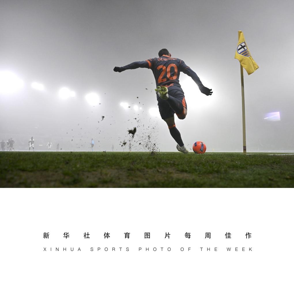 记者：谢什科表达了加盟曼联的愿望，但需更多时间做最终决定